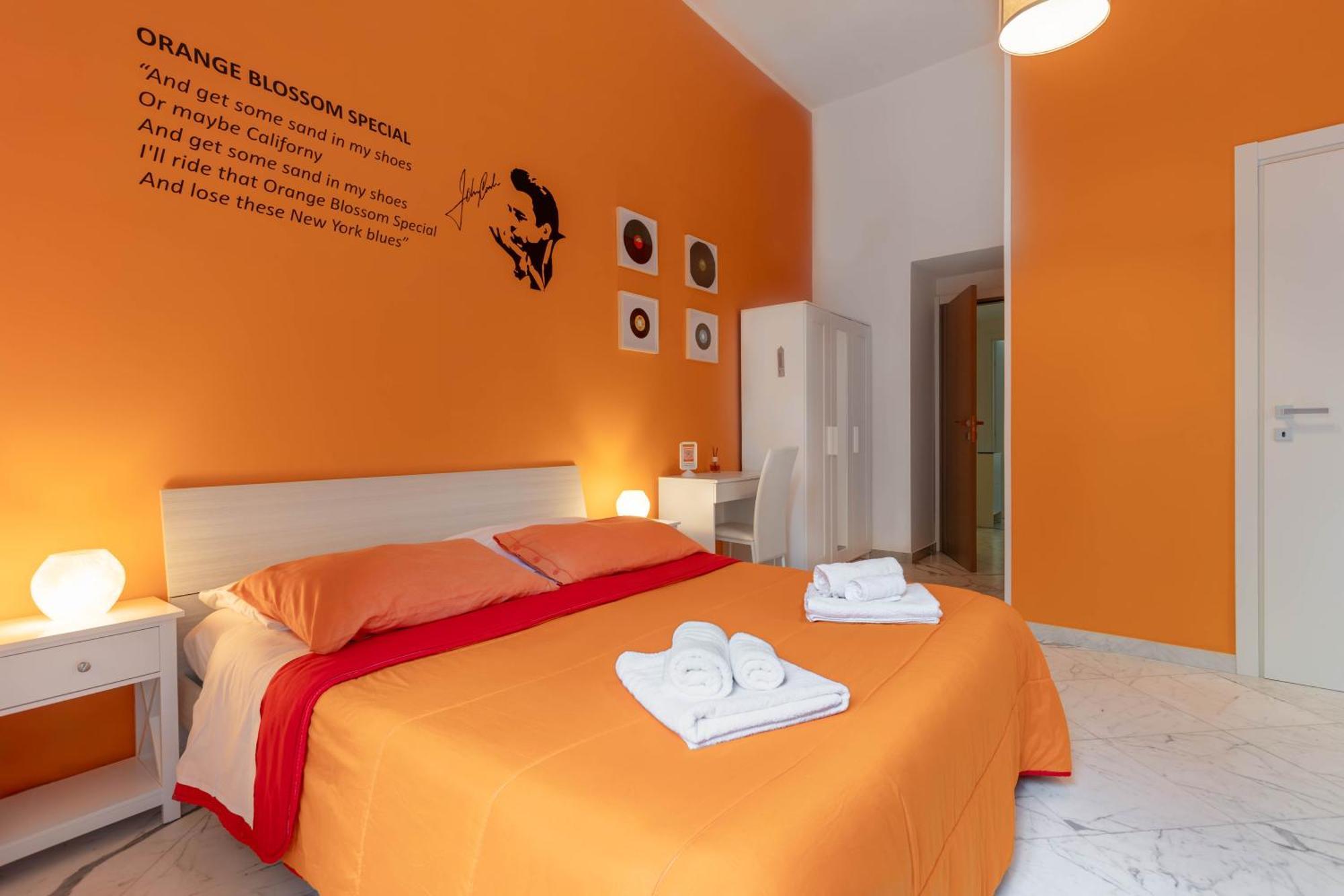 Colori E Note Bed and Breakfast Napels Buitenkant foto