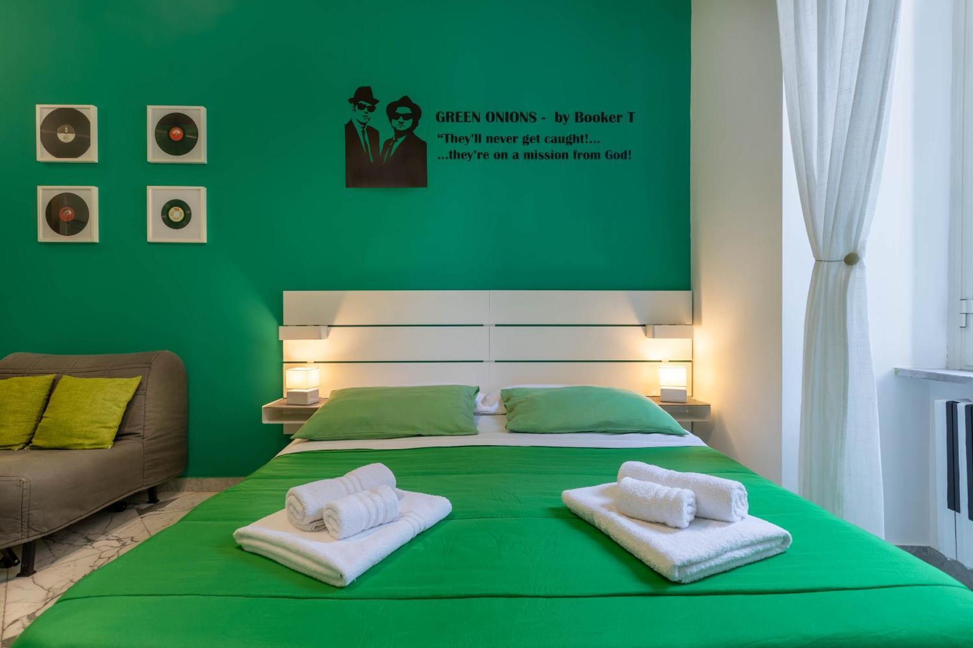 Colori E Note Bed and Breakfast Napels Buitenkant foto